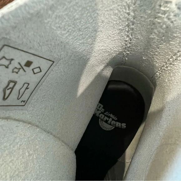 DR. MARTENS 1460 Pascal Max Optical White Platform Boots Women’s Size 6 Sold Out - Picture 13 of 15